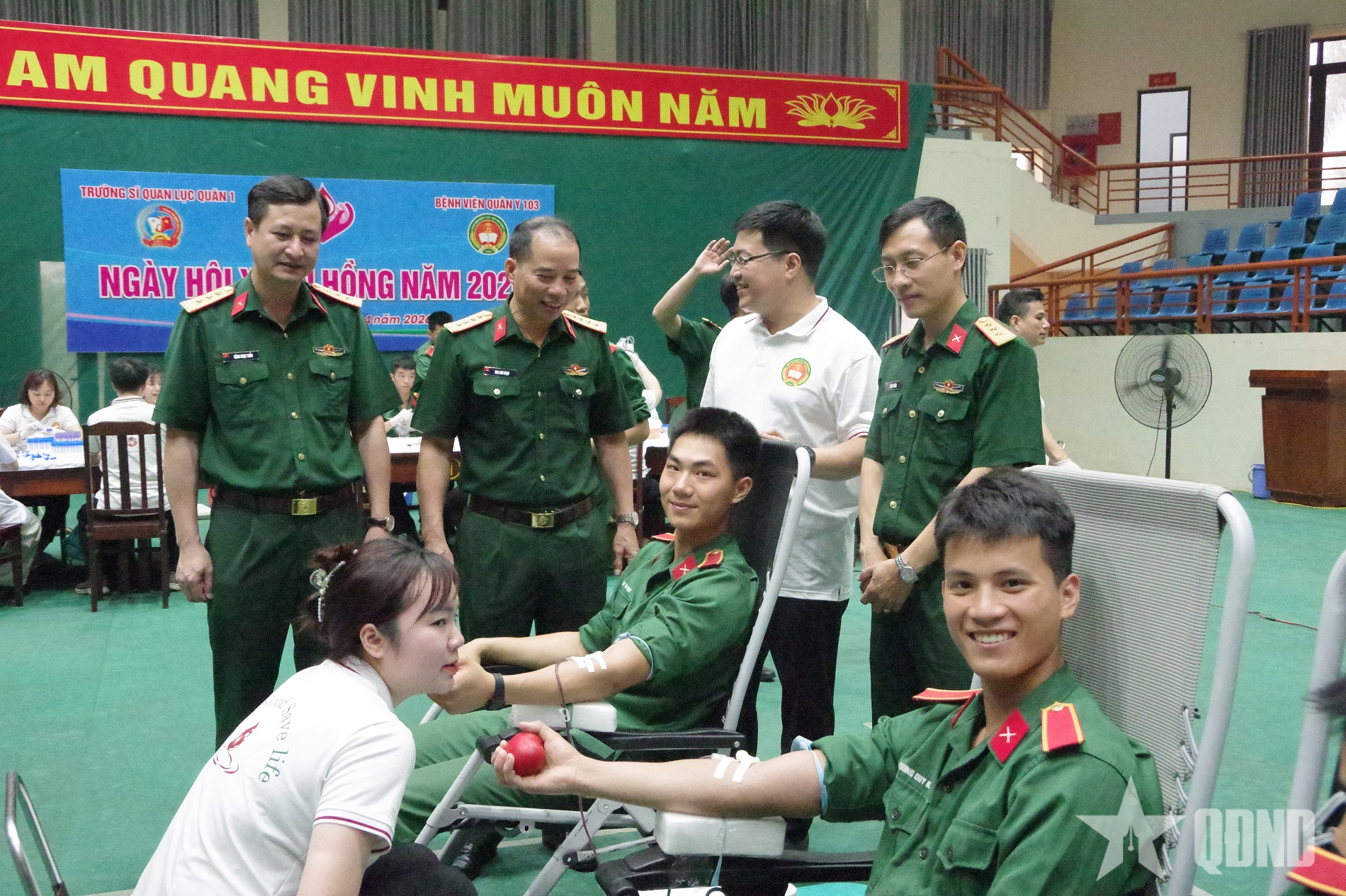 Trường Sĩ quan Lục quân 1 tổ chức sôi nổi “Ngày hội xuân hồng”